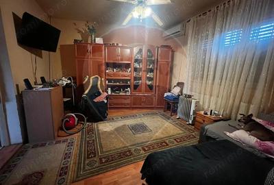 Casa 4 camere 1080 mp teren zona Gradiste - 3