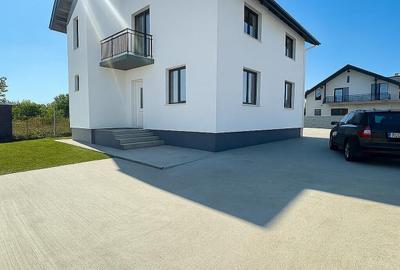 Casă cu 4 camere cu Teren 440 Mp în Ciorogârla - 2
