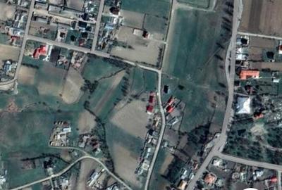 Teren de 1400 mp, în Ipotești - 2
