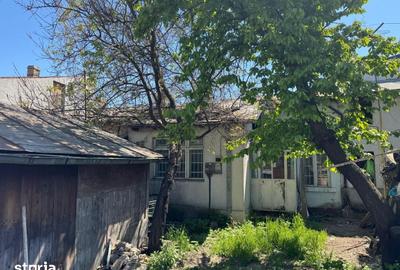 Casă cu 2 camere cu Teren 161 Mp în Central - 2