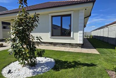 Casă cu 4 camere în Nufărul - 2