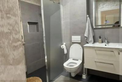 Casă cu 5 camere cu Teren 798 Mp în Central - 2