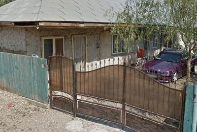 Casă cu 4 camere în Tecuci