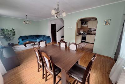 Casă individuală cu 4 camere cu Canalizare în Roșu - 3