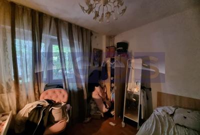 Apartament cu 4 camere semidecomandat în Tineretului - 4