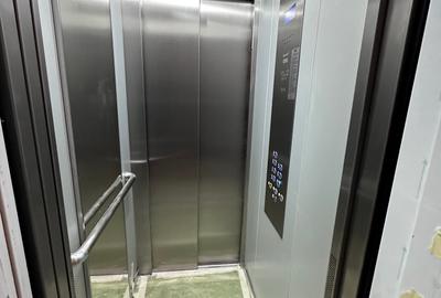 200 mp,6 birouri,2 băi, lift,vedere frumoasă,locație deosebită. - 3