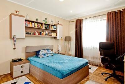 Casă cu 4 camere în Vânători - 8