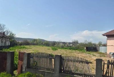 Teren de 2520 mp, în Gării - 3