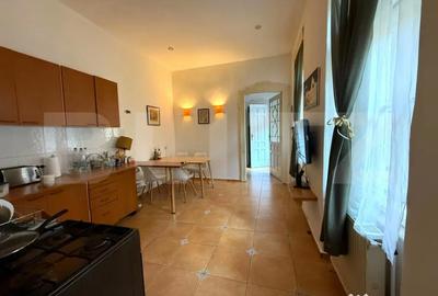 Apartament cu 3 camere decomandat, mobilat în Central - 4