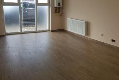 Inchiriez spatiu comercial in cartierul Magnolia pe str. Calea Surii Mici ! - 8