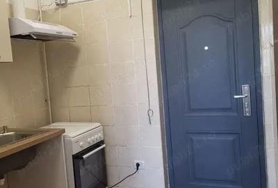 Garsonieră în Micro 40
