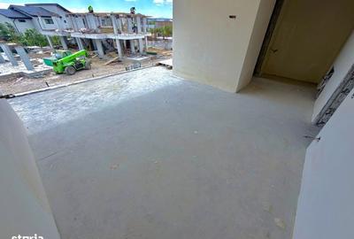 Casă cu 4 camere în Splaiul Unirii