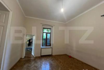 Spațiu comercial, de 220 mp, în George Enescu - 10