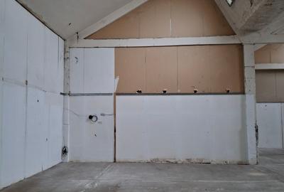 Spațiu industrial, în Titan - 5