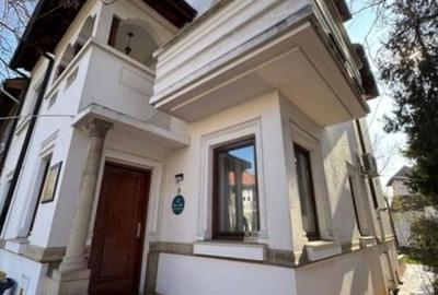 De închiriat: vilă deosebită 8 camere, grădină și curte - Cotroceni - 1