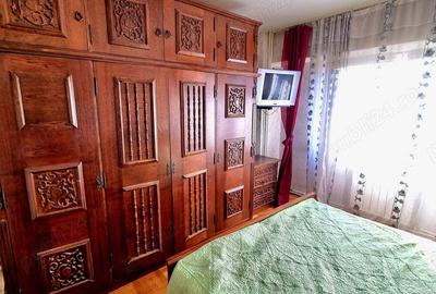 Apartament cu 4 camere decomandat în Central - 2