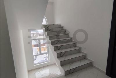 Casă cu 4 camere cu Teren 1097 Mp în Central - 12