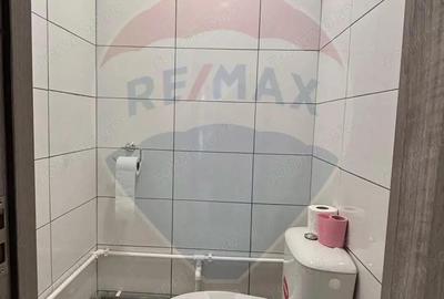 Spa?iu comercial de inchiriat vis-a-vis de Primaria Mangalia-87mp - 9