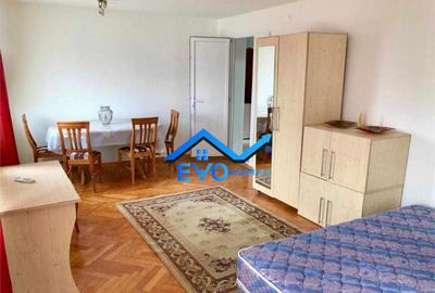 Apartament cu 3 camere, 2 bai, decomandat, zona Copou