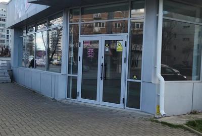 Spatiu Comercial - Zona de Trafic Intens - 4