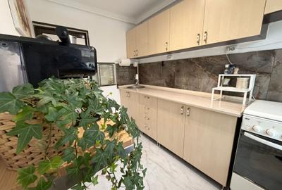 Apartament 2 camere de vanzare Drumul Taberei(Metroul la iesire din bloc) - 16