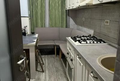 Vand apartament 3camere,central an 1977 - 4
