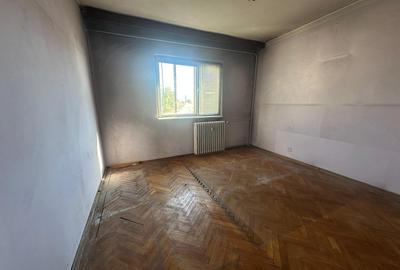 Vanzare apartament 3 camere Centru - 1