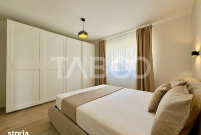 Apartament cu 4 camere decomandat în Cristian