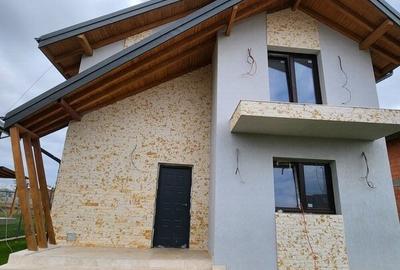 Casă cu 5 camere cu Teren 400 Mp în Berceni - 11