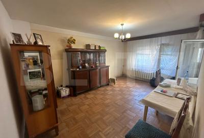 Apartament cu 4 camere, 80 mp, zona CUG - 18