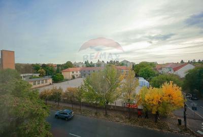 Apartament decomandat cu 3 camere, 70 mp, de vanzare - Zona Cantemir - 2