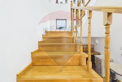 Casă cu 5 camere cu Teren 500 Mp în Central - 22