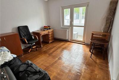 Apartament cu 4 camere în Plopilor - 4