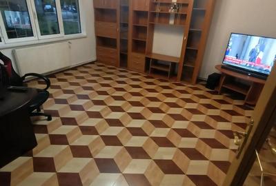 Apartament cu 2 camere decomandat în Complex Studențesc