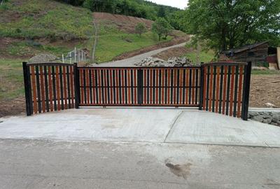 Teren de 12500 mp, în Central - 7