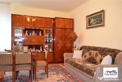 Casă cu 9 camere cu Teren 650 Mp în Central - 1