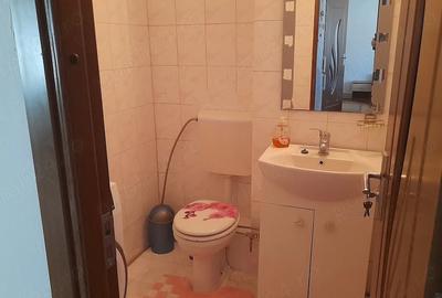 Apartament cu 3 camere decomandat în Soarelui