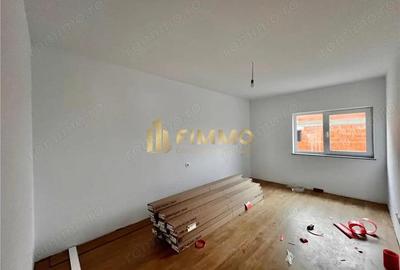 Apartament cu 3 camere decomandat în Ipotești
