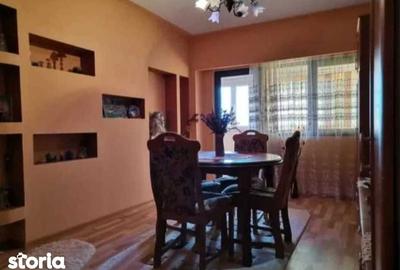 Apartament cu 3 camere decomandat în Central - 8