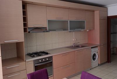 Apartament cu 2 camere decomandat în Soarelui - 2