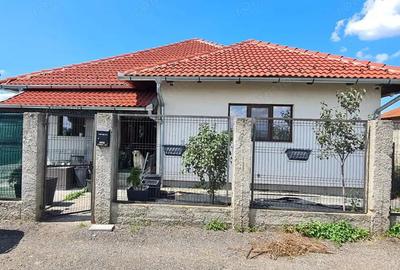 Casa parter finisata in cartier nou zona Baritiu