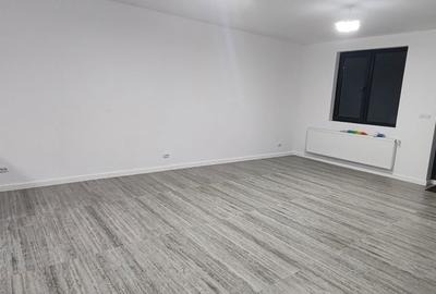 Casă cu 4 camere cu Teren 180 Mp în Central - 9