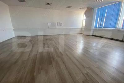 Caldire Comerciala, 1000 mp,stradal, locuri de parcare, zona Banie! - 7