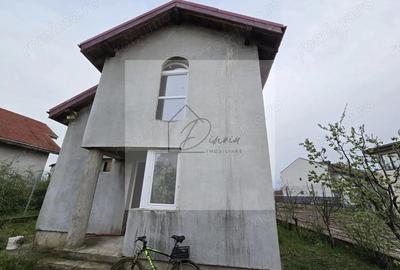Casă cu 3 camere cu Teren 300 Mp în Voluntari - 1
