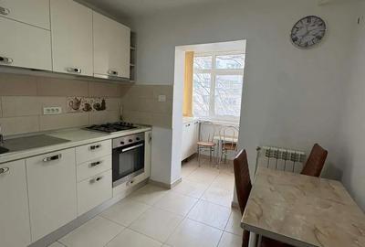 Apartament cu 3 camere semidecomandat în Buzaului - 3