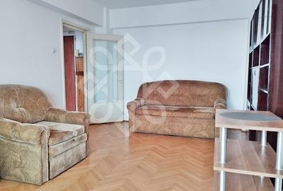 Apartament cu 2 camere decomandat în Decebal