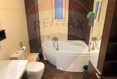 Apartament cu 3 camere în Central - 9