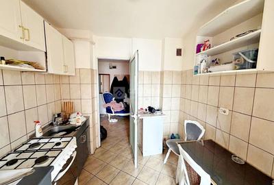 Apartament cu 3 camere decomandat în Păcurari - 3