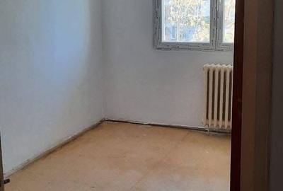 Apartament cu 3 camere decomandat în Drumul Taberei - 3