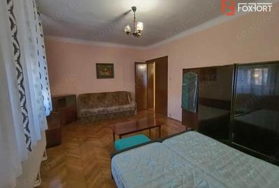 Duplex cu 3 camere si teren de 450 mp la currte comuna, zona Sagului - 1